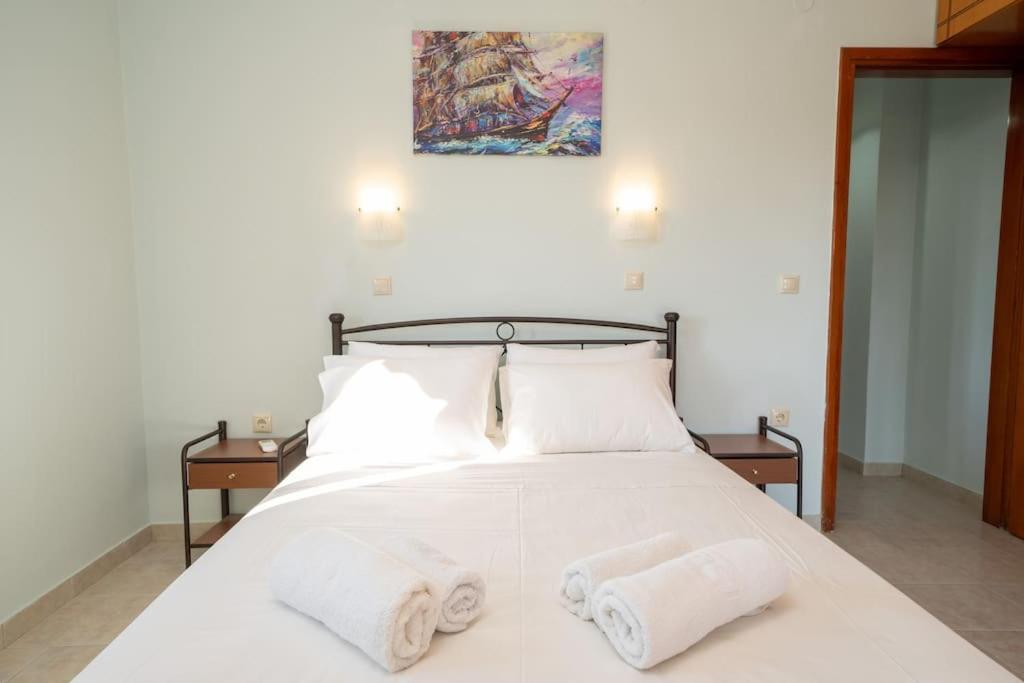 Afroditi Holiday Home- Green View Apartment Svoronata Buitenkant foto