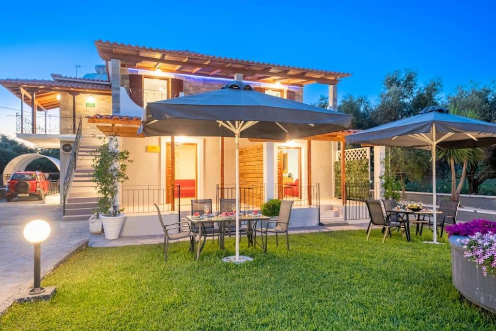 Afroditi Holiday Home- Green View Apartment Svoronata Buitenkant foto