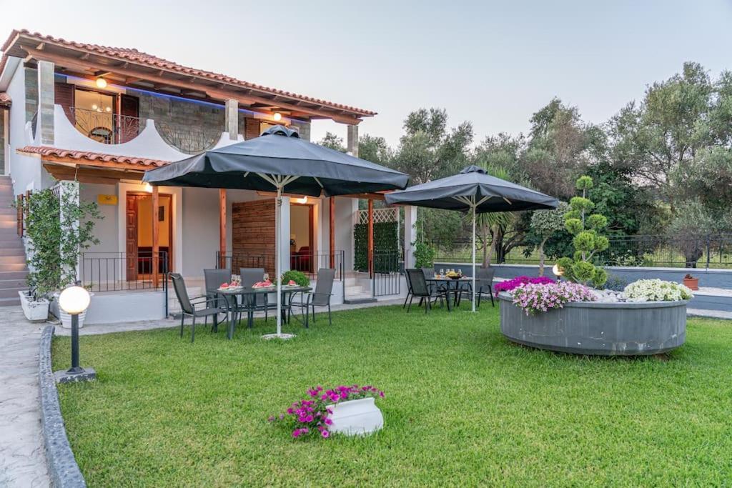 Afroditi Holiday Home- Green View Apartment Svoronata Buitenkant foto